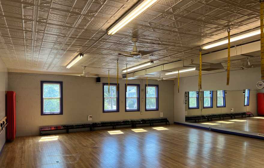 Bodyworks Downtown Athletic Club class exercise room